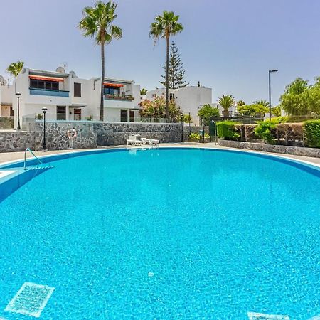 Apartment Apart America - 150 Meters From The Beach, Free Wi-Fi 아로나 외부 사진