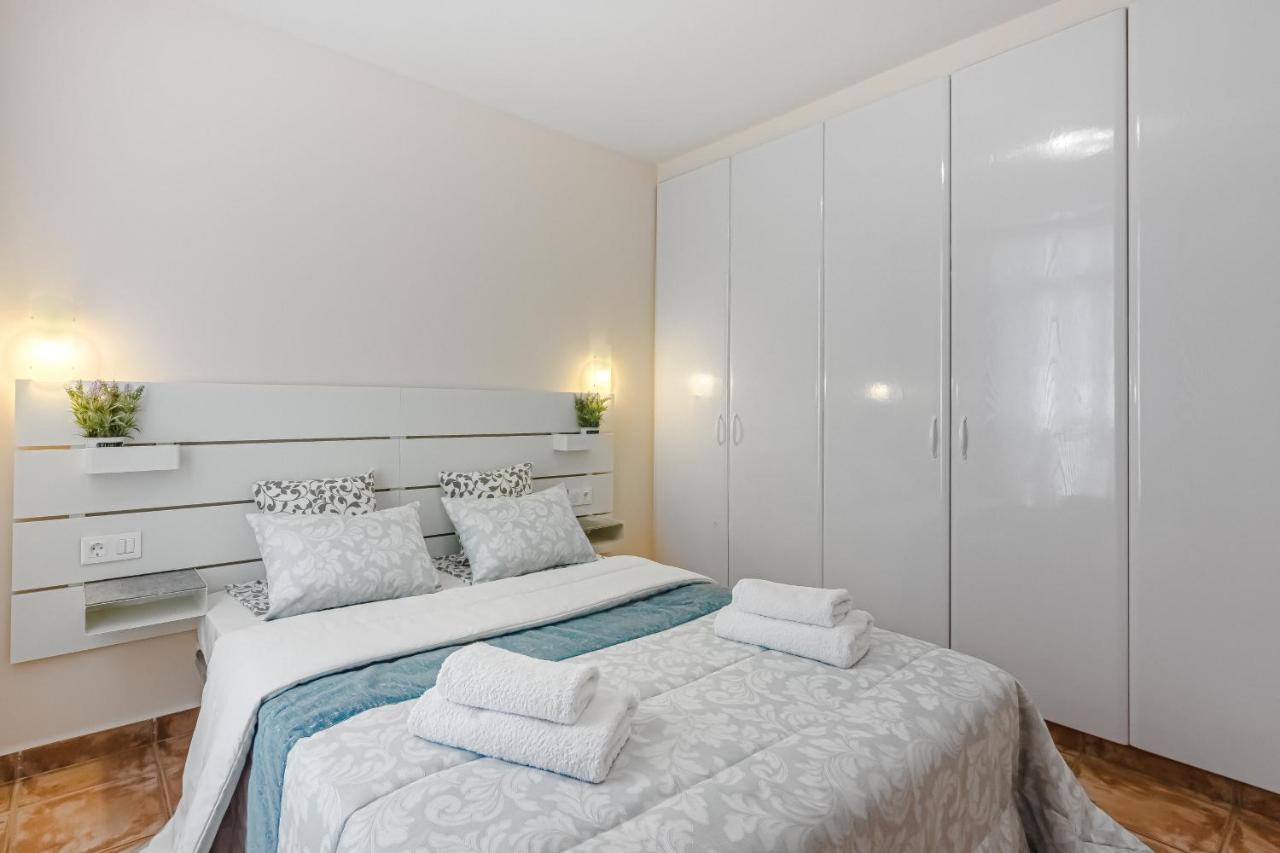 Apartment Apart America - 150 Meters From The Beach, Free Wi-Fi 아로나 외부 사진
