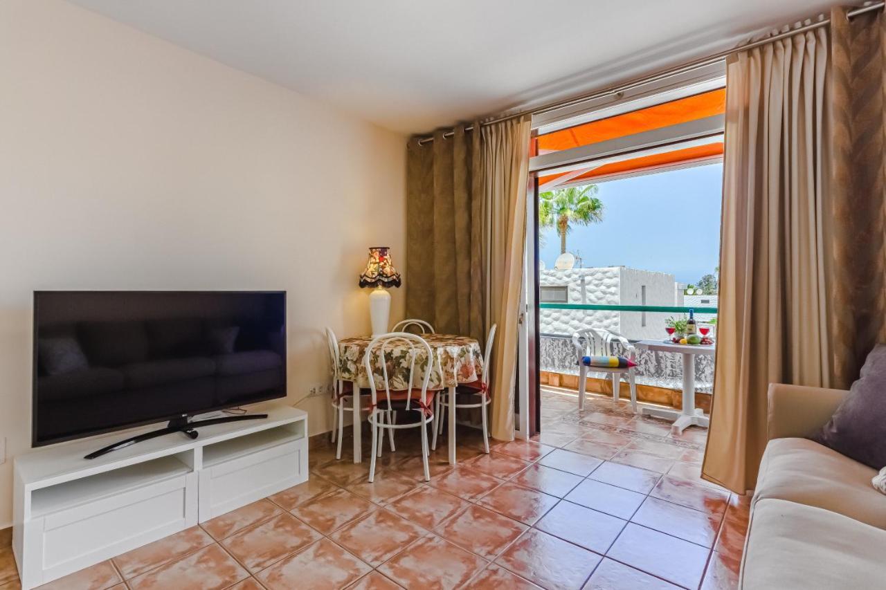 Apartment Apart America - 150 Meters From The Beach, Free Wi-Fi 아로나 외부 사진